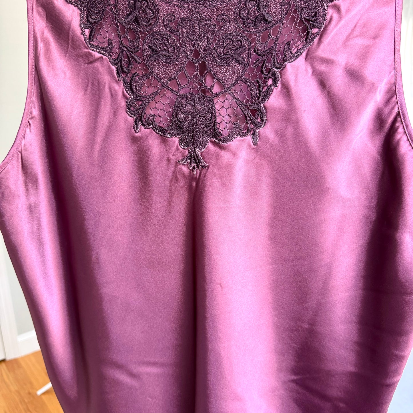 Cinema Etoile Lace Neck-Line Tank Top (3X)