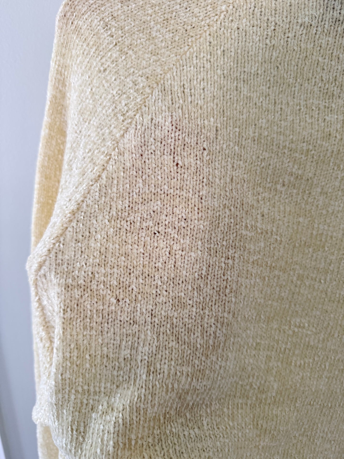 Urban Outfitters Light Yellow Sweater Cardigan (S)