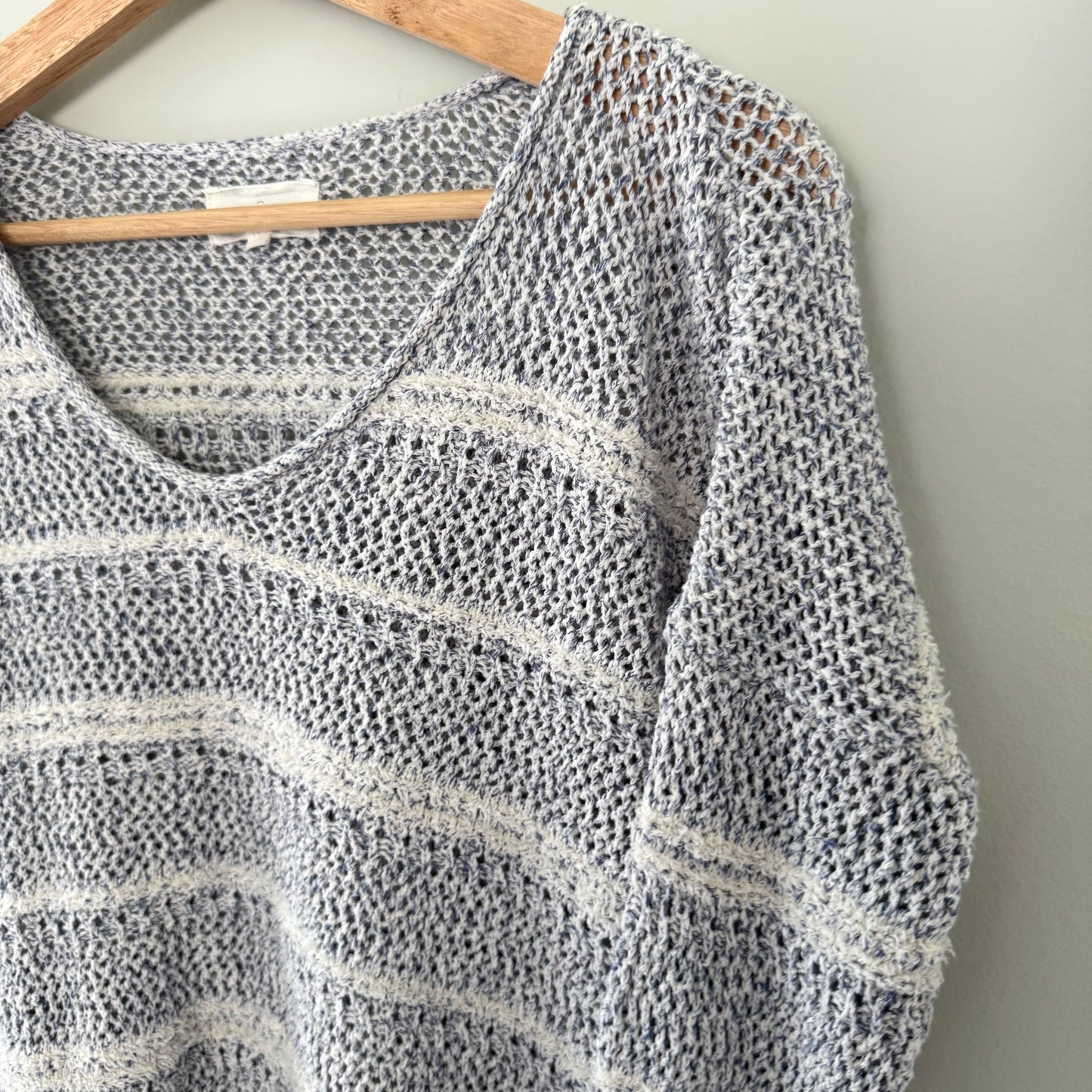 Lou & Grey Blue/White Textured Knit Sweater (XS)