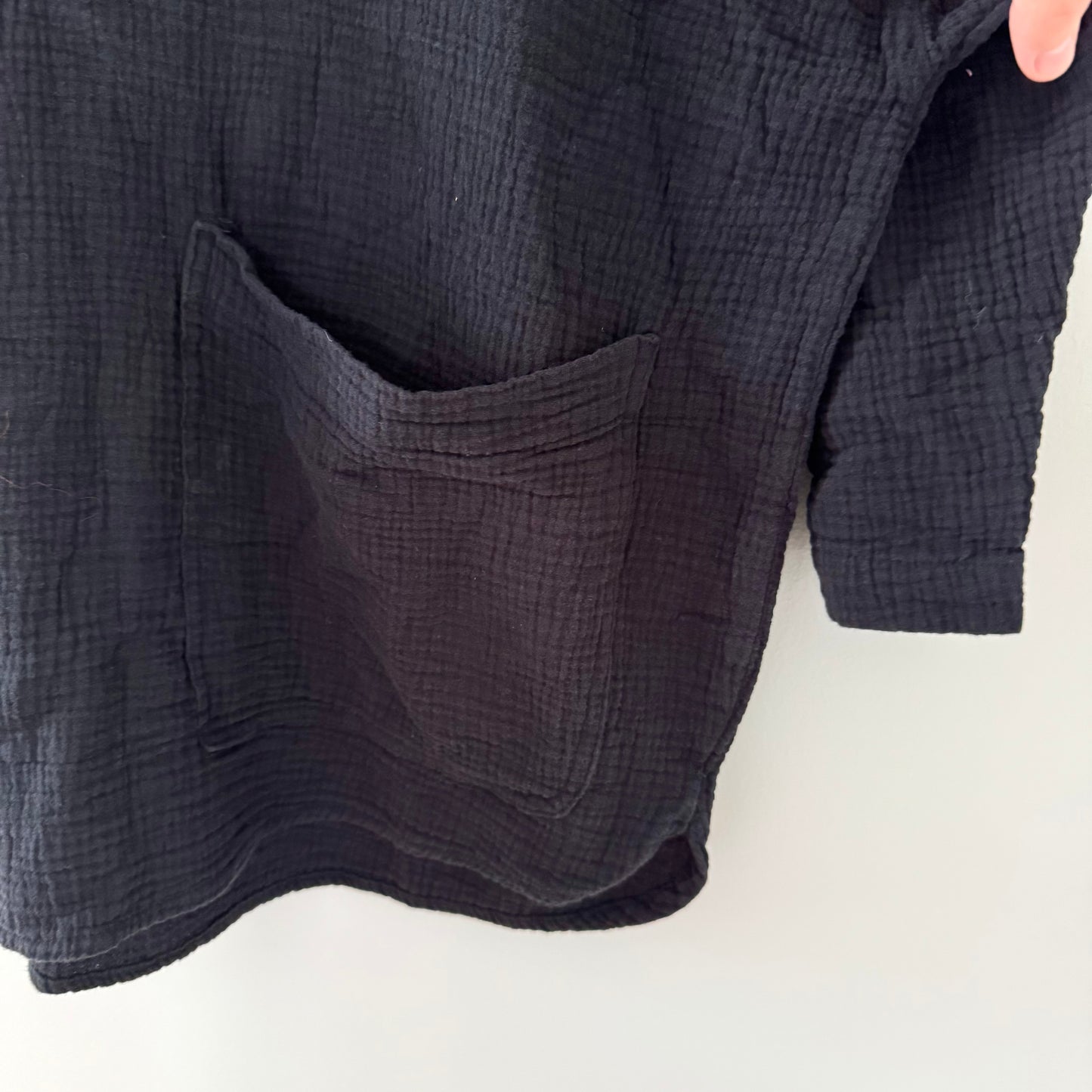 Jones NY Black Gauze Textured Blouse