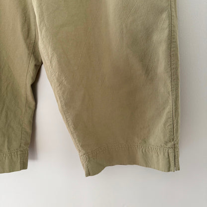 White Stag Green Capri Pants (L)