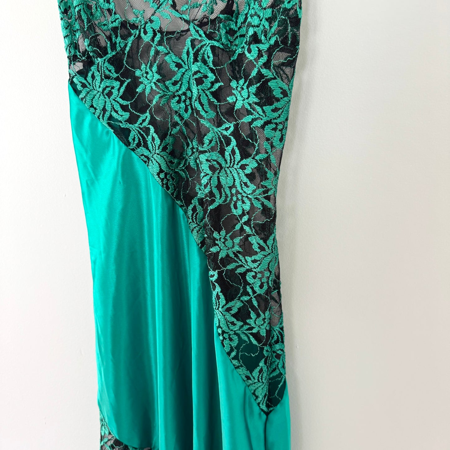 Colesce Collection Emerald Green Satin/Lace Floral Slip Dress (L)