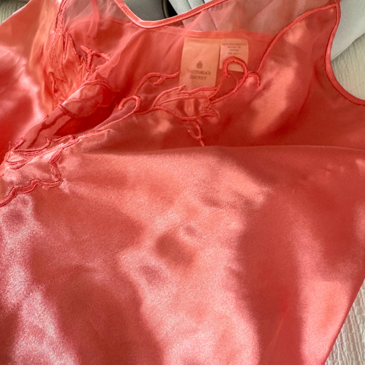 VS Coral Satin Slip Dress & Robe (L)