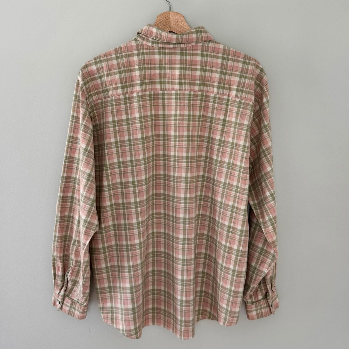 Monterey Button Up Plaid Shirt (L)