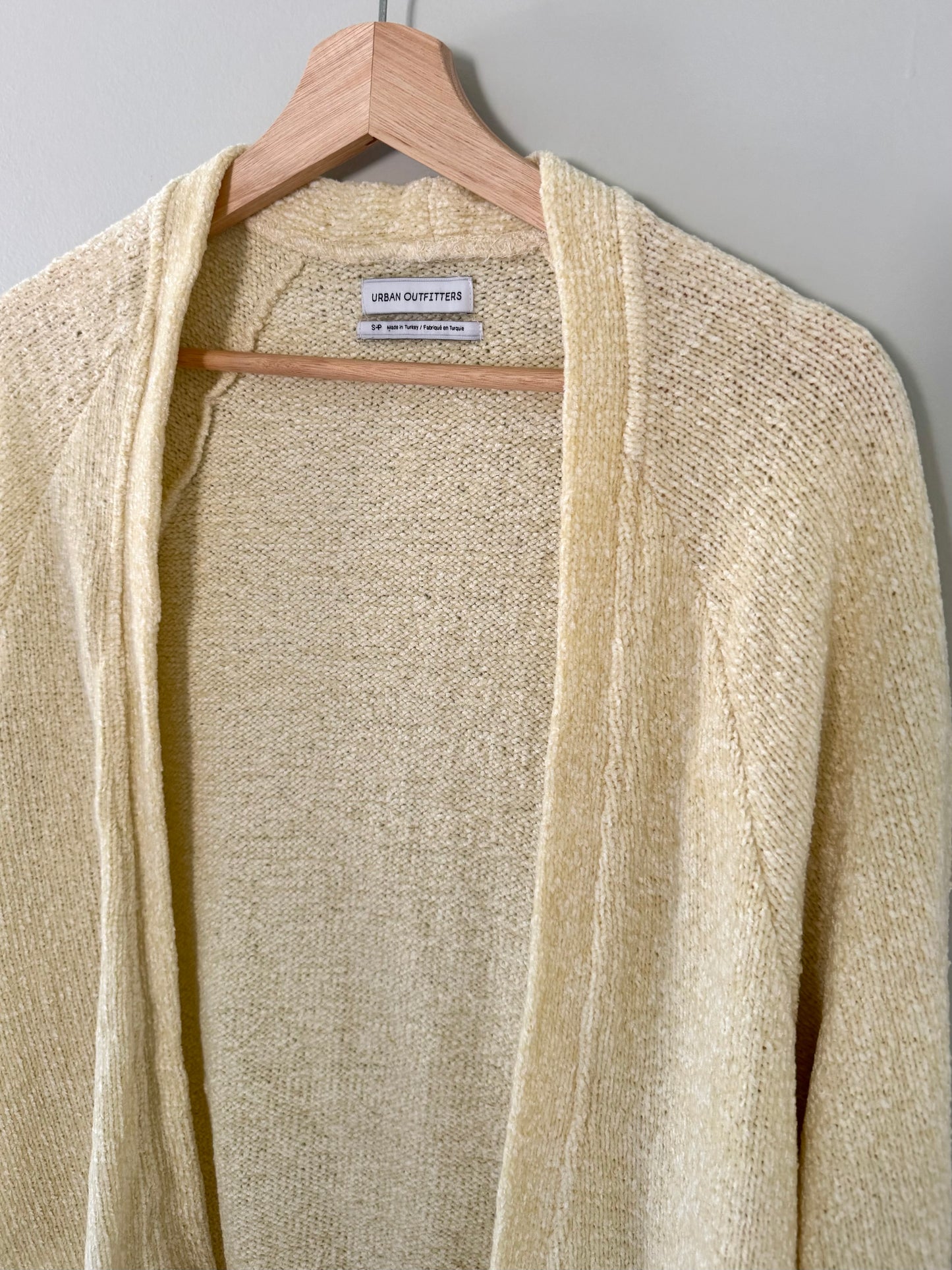 Urban Outfitters Light Yellow Sweater Cardigan (S)