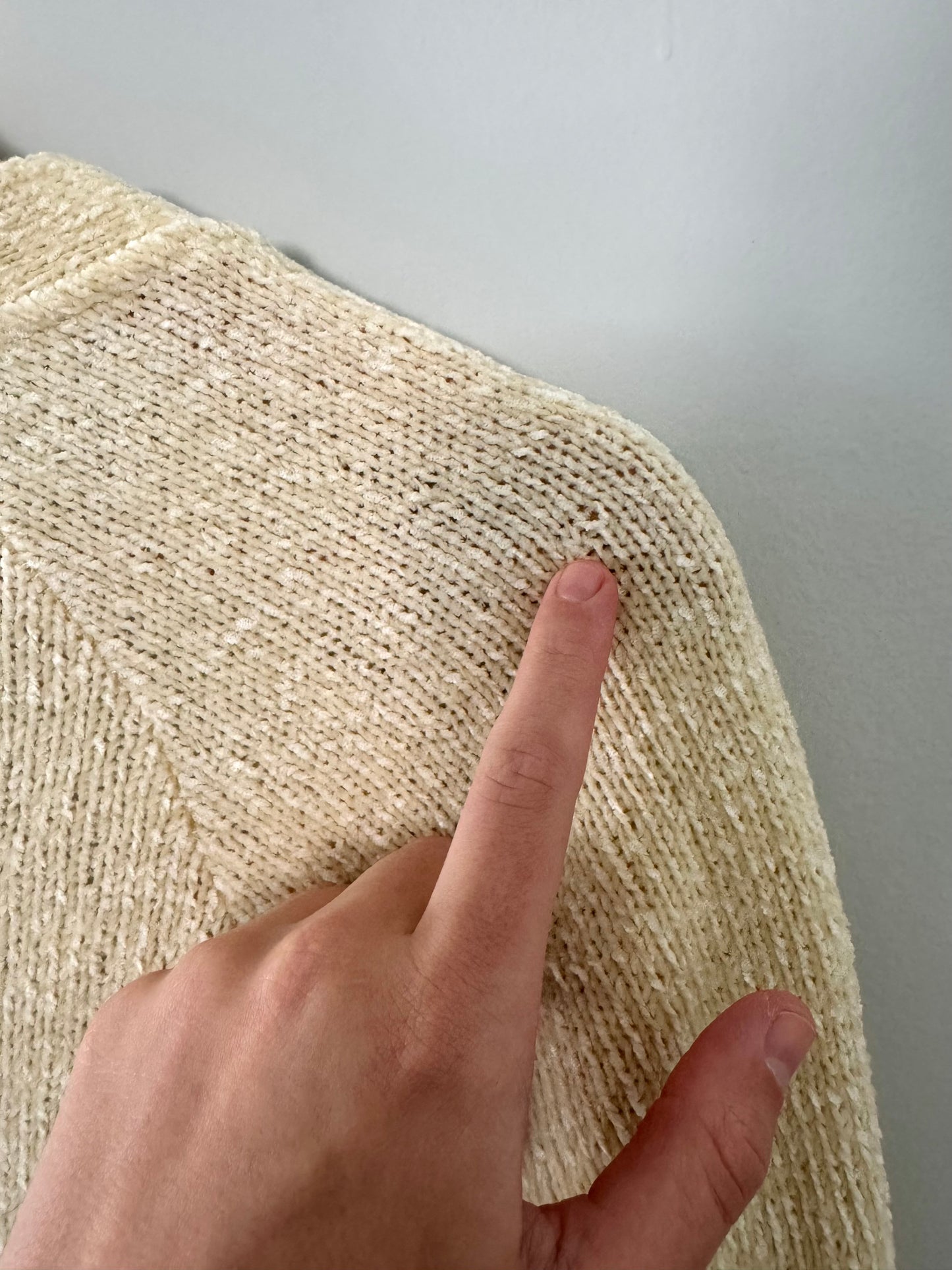 Urban Outfitters Light Yellow Sweater Cardigan (S)