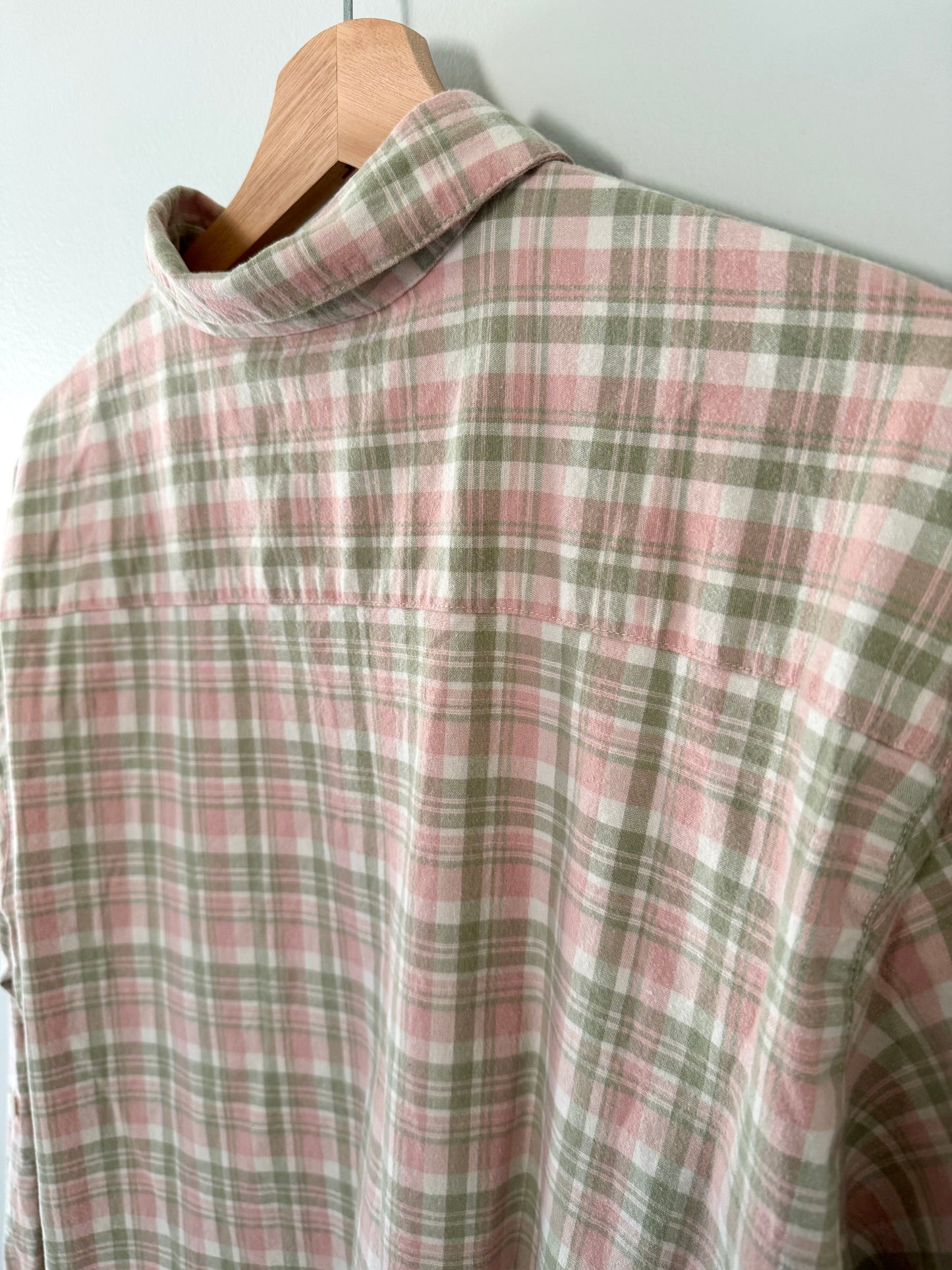 Monterey Button Up Plaid Shirt (L)