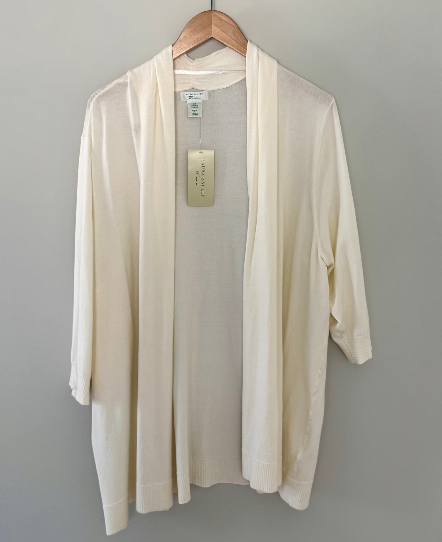 Laura Ashely Off-White Lightweight Cardigan (2X)