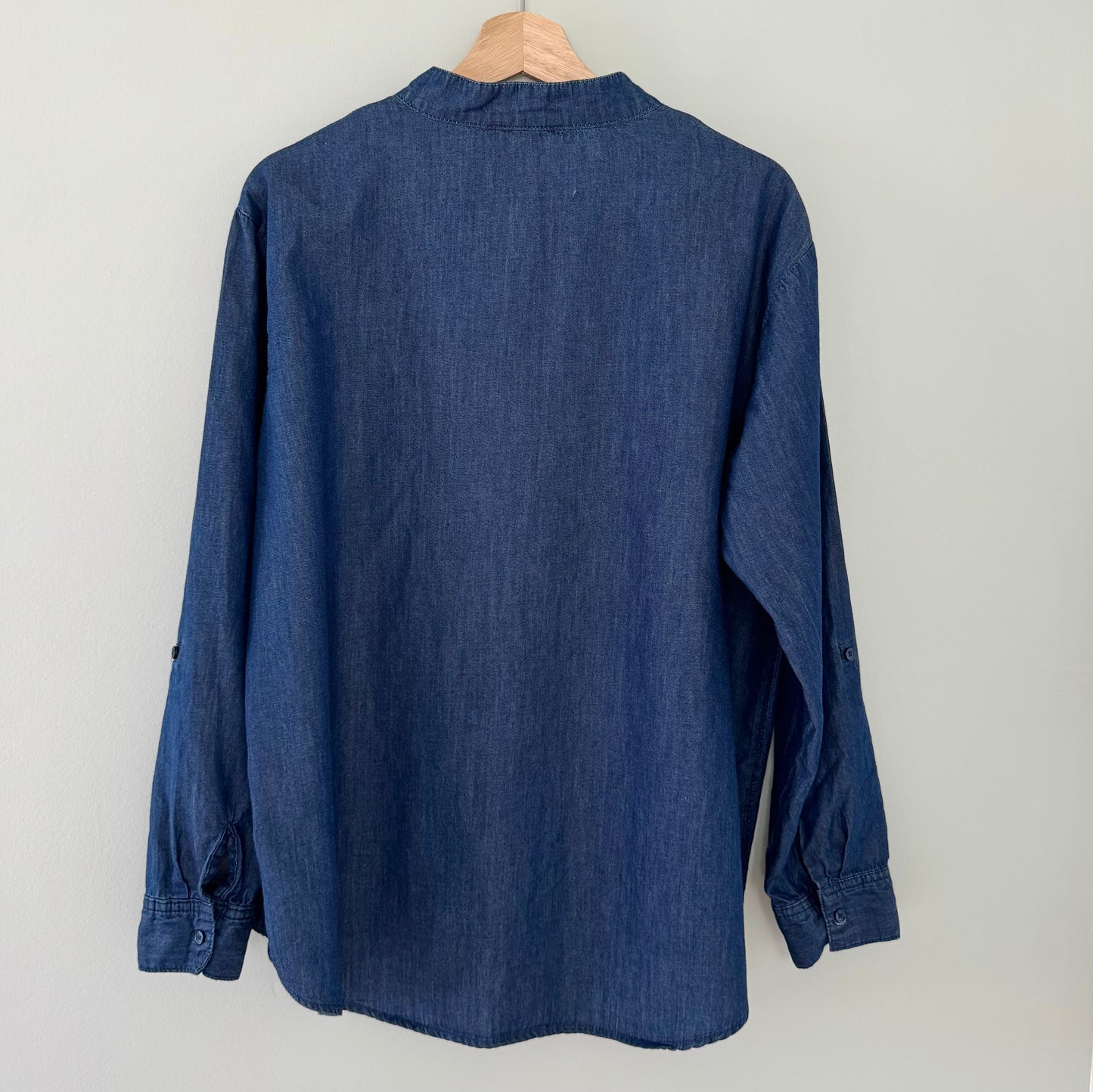 Bandolino Long Sleeve Chambray Blouse