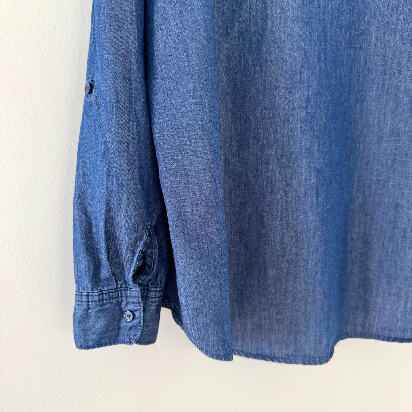 Bandolino Long Sleeve Chambray Blouse
