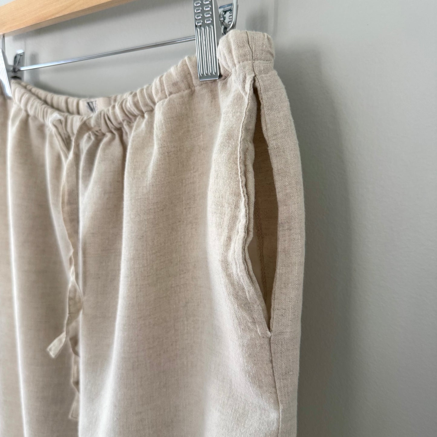 NWB Casuals Beige Linen Pants (M)