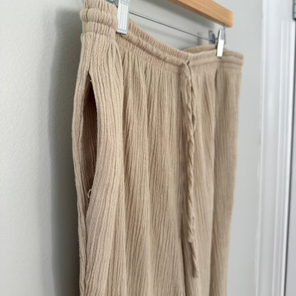 Alfred Dunner Beige Crepe Textured Pants (14)