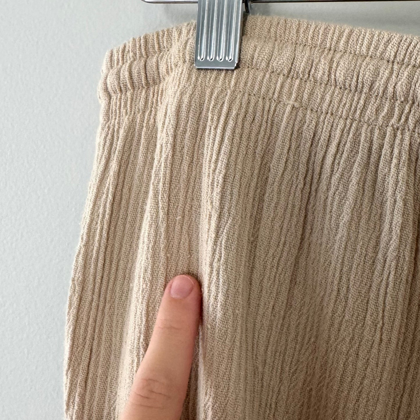 Alfred Dunner Beige Crepe Textured Pants (14)