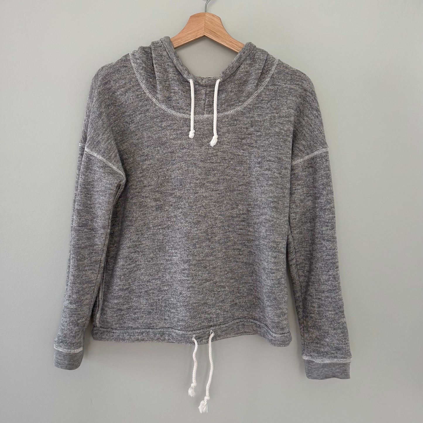 Aerie Grey Pullover Hoodie (M)