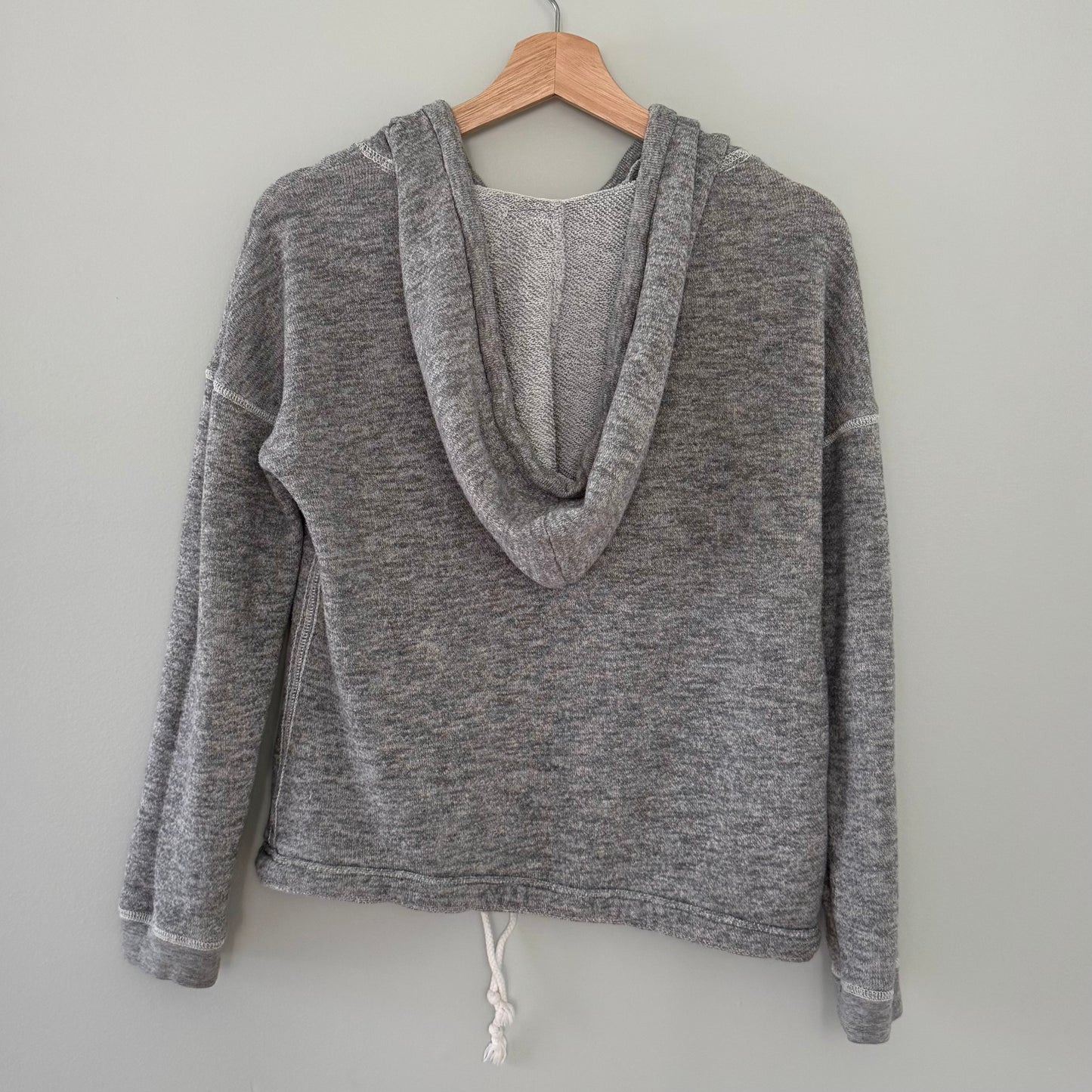 Aerie Grey Pullover Hoodie (M)