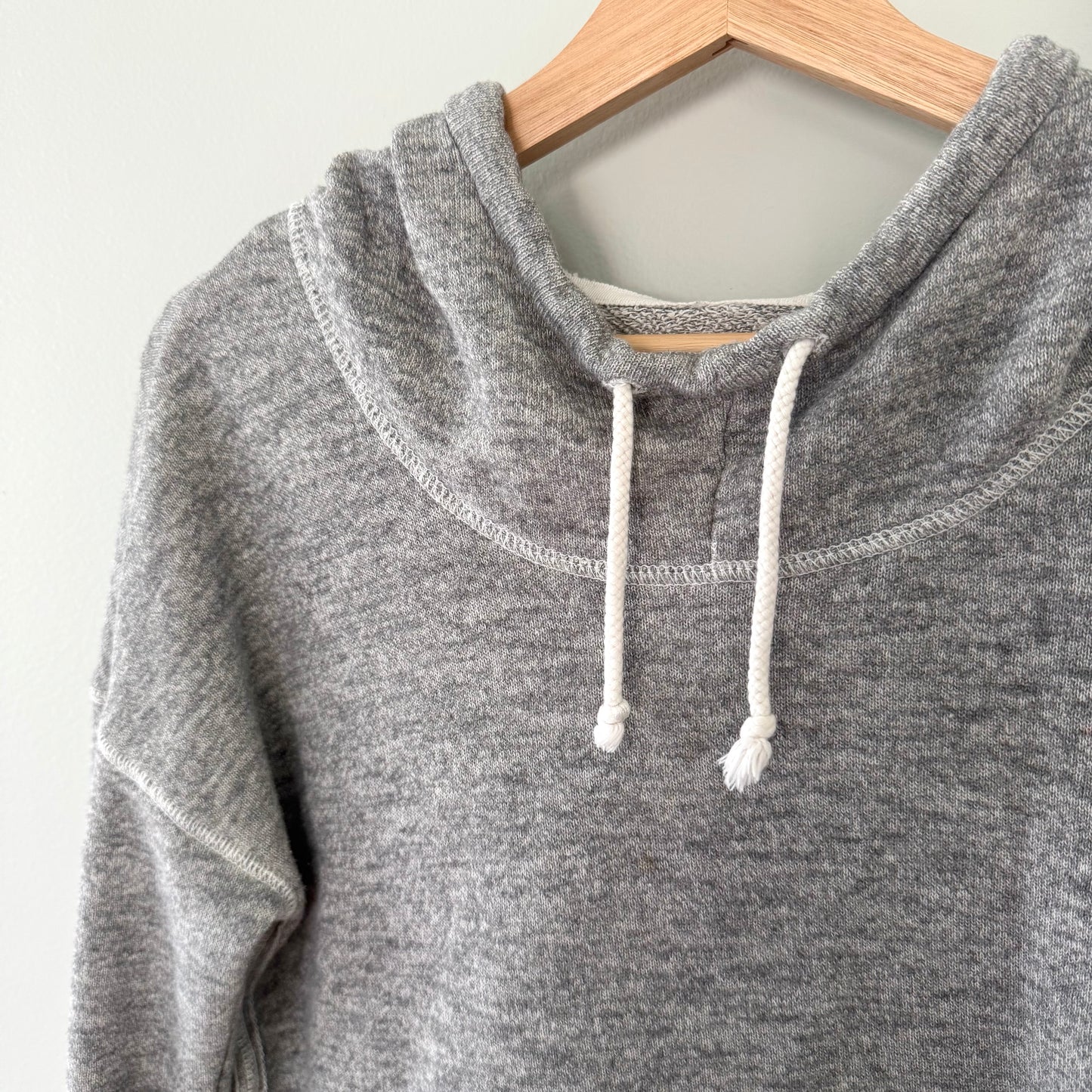Aerie Grey Pullover Hoodie (M)