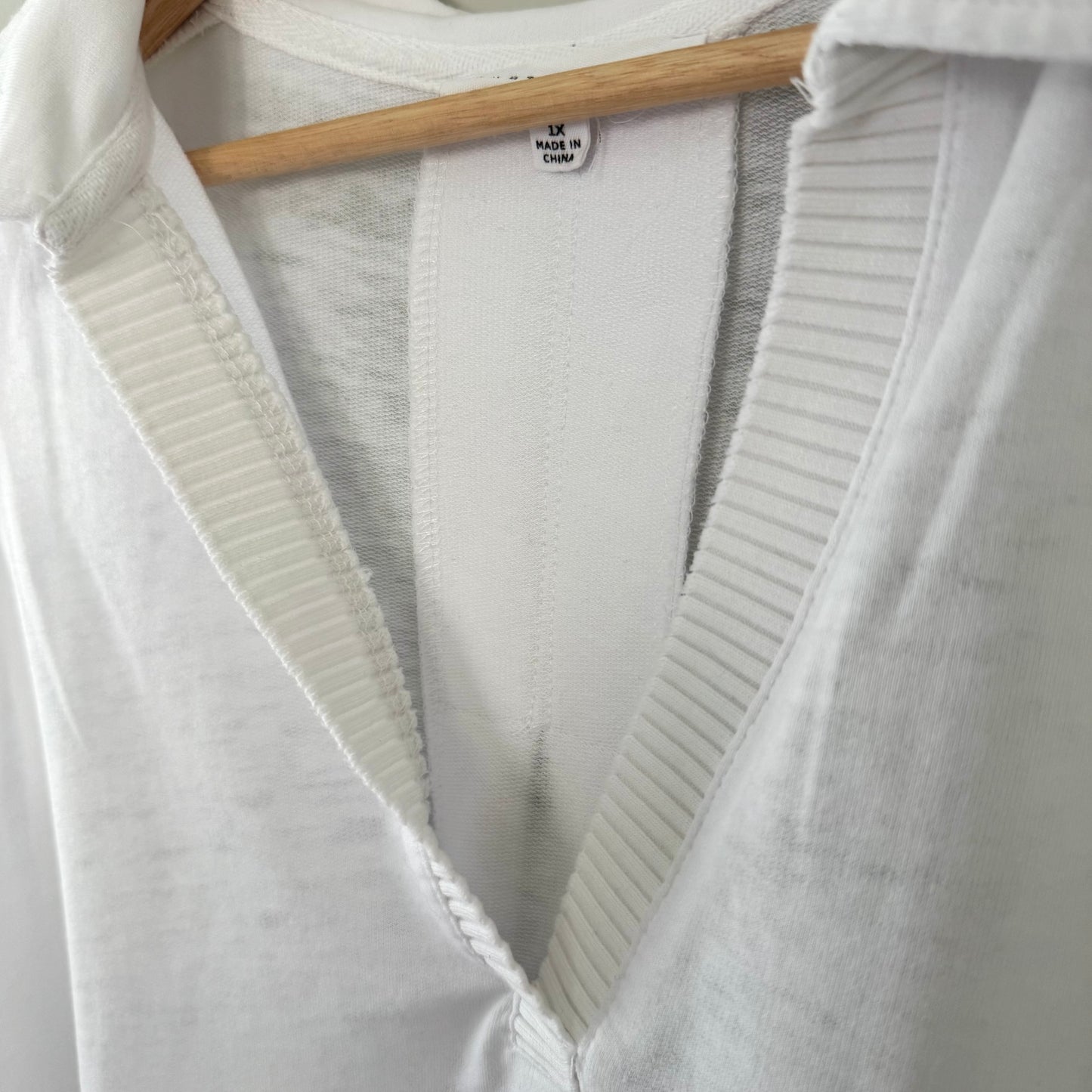 Jane + Delancey White V-Neck Cover-Up Tank Top (1X)