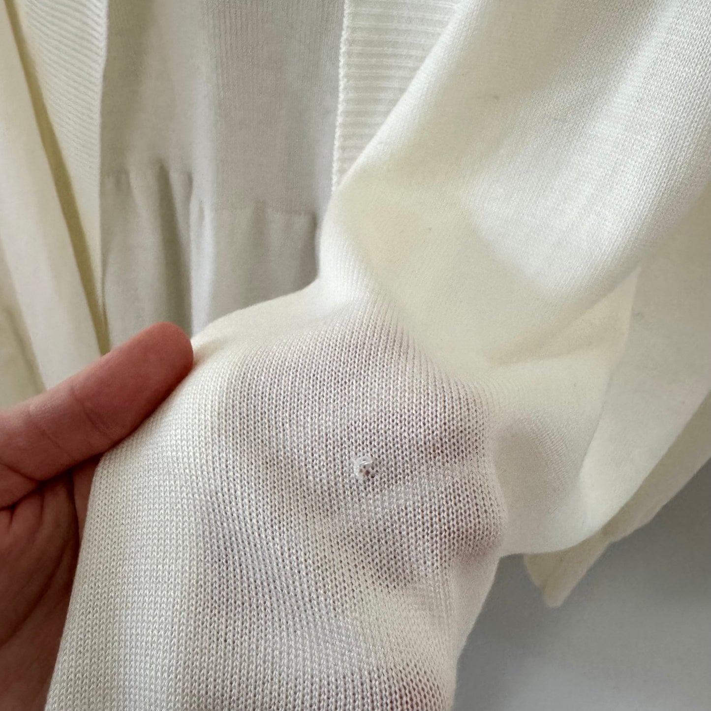 Calvin Klein Off-White Lightweight Cardigan (XL)